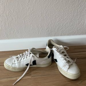 Veja Campo - blue & white